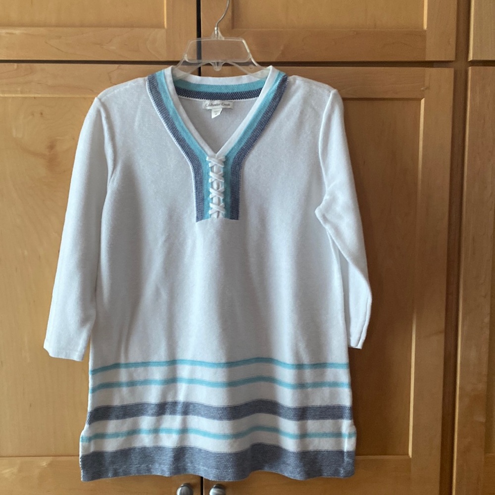 Cute sweater !